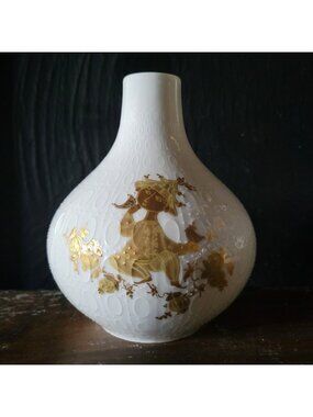 Rosenthal Studio Bjørn Wiinblad ROMANZE White Porcelain Bud Vase Gold Detail